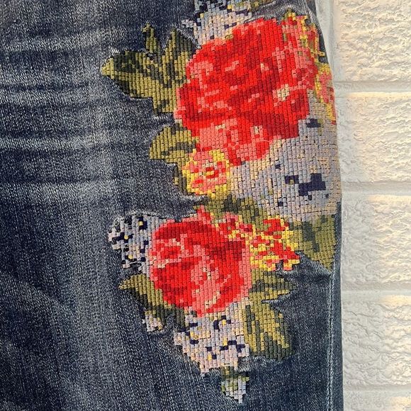 Kut from the Kloth Jeans Size 8 - Picture 4 of 14